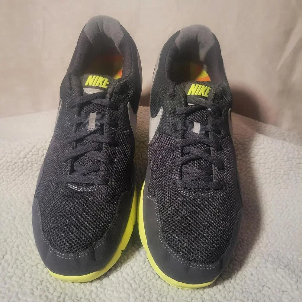 Nike lightweight daily